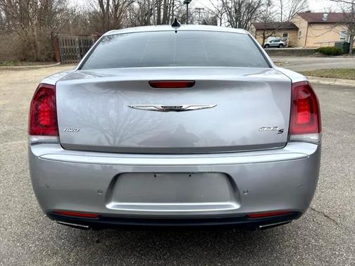 2018 Chrysler 300 S