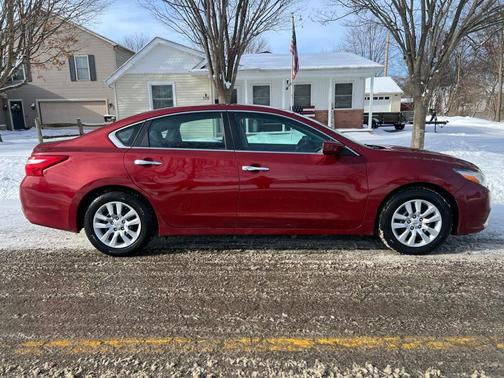 2016 Nissan Altima 2.5 S