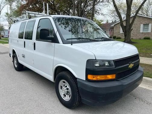 Summit White 2021 Chevrolet Express 2500 LT