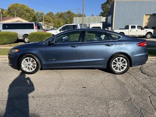 Blue Metallic 2019 Ford Fusion Hybrid SEL
