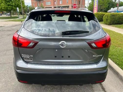 Gun Metallic 2019 Nissan Rogue Sport SL