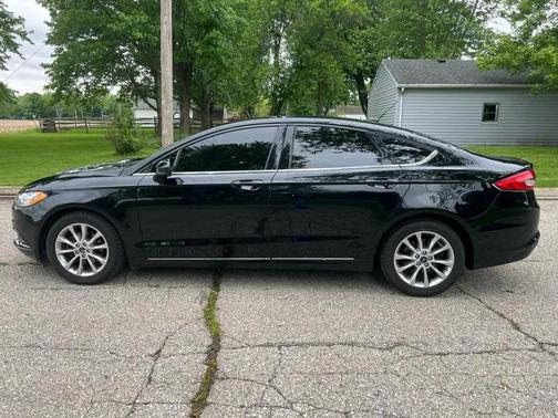 Shadow Black 2017 Ford Fusion SE