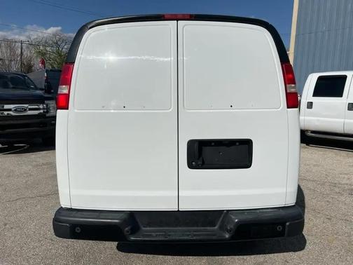 Summit White 2019 Chevrolet Express 2500 Work Van