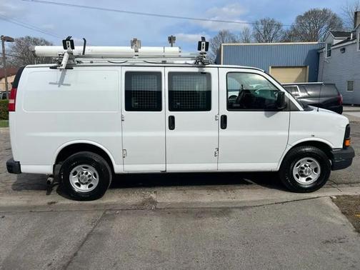 2013 Chevrolet Express 2500 Work Van