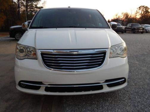 2011 Chrysler Town & Country Limited