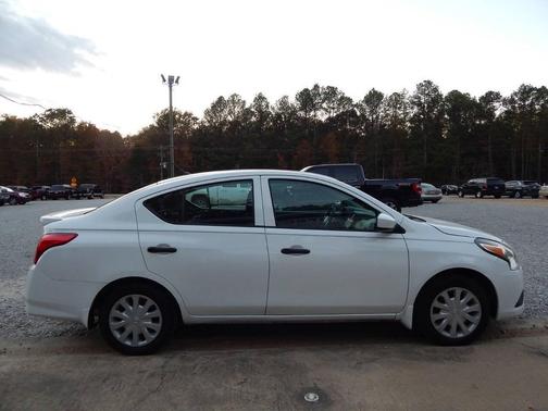 2018 Nissan Versa 1.6 S+