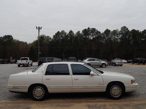 1998 Cadillac DeVille Base