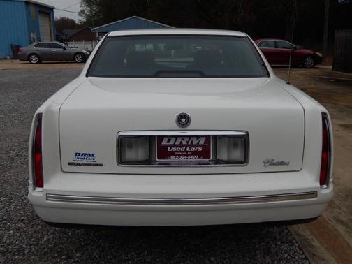 1998 Cadillac DeVille Base