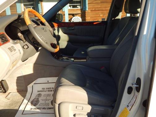 2004 Lexus LS 430 Base