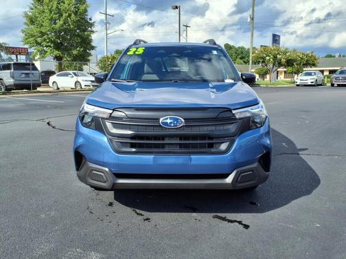 2025 Subaru Forester Base