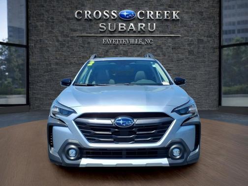 Ice Silver Metallic Ism 2023 Subaru Outback Limited