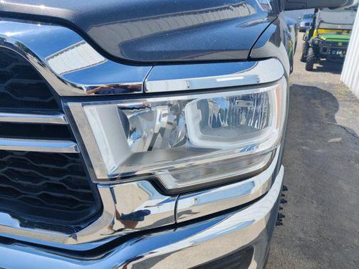 2020 RAM 3500 Tradesman Crew Cab 4x4 8' Box