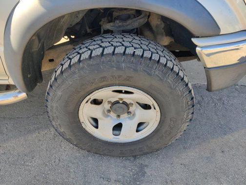 2004 Toyota Tacoma Xtracab