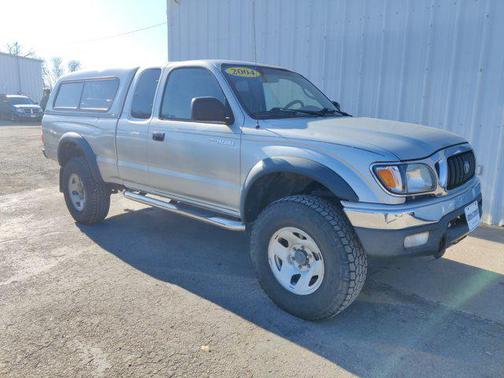 2004 Toyota Tacoma Xtracab