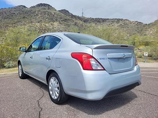 2018 Nissan Versa 1.6 SV