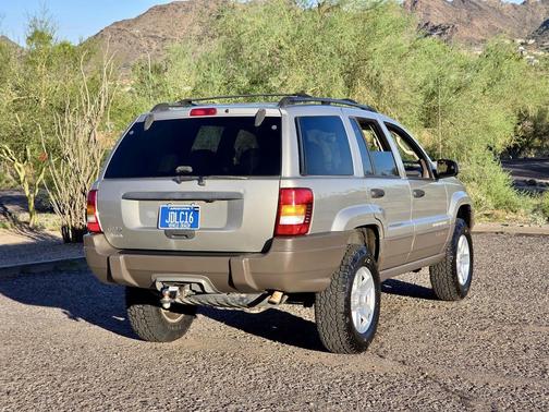 2003 Jeep Grand Cherokee Laredo