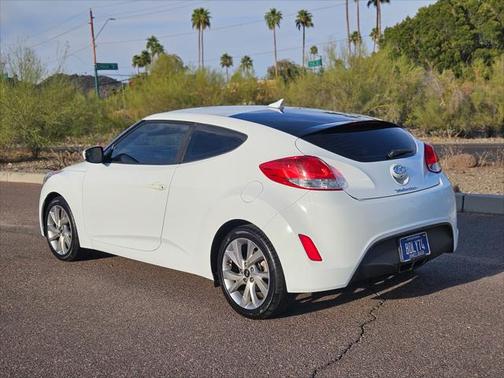 2017 Hyundai Veloster Base