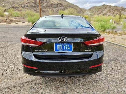 2017 Hyundai ELANTRA Limited