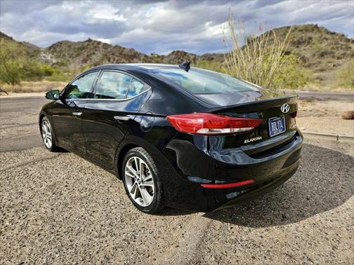 2017 Hyundai ELANTRA Limited