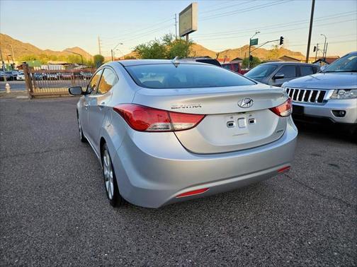 2013 Hyundai ELANTRA Limited