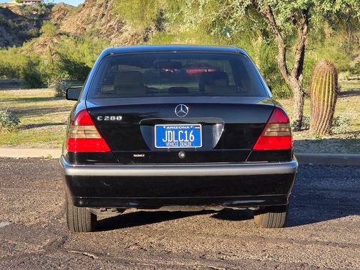 1999 Mercedes-Benz C-Class 4dr Sdn 2.8L