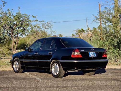 1999 Mercedes-Benz C-Class 4dr Sdn 2.8L