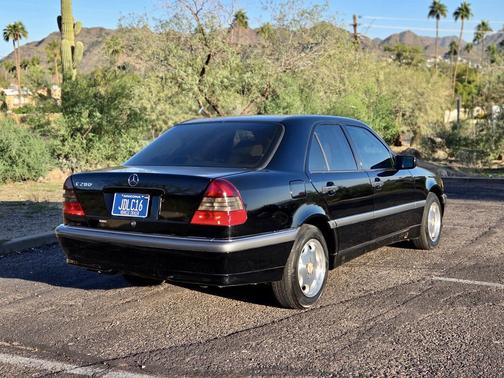 1999 Mercedes-Benz C-Class 4dr Sdn 2.8L
