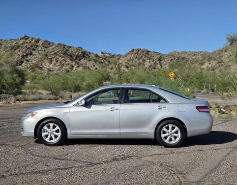 2010 Toyota Camry LE