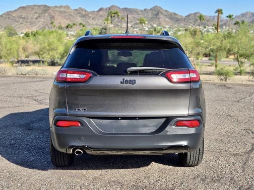 2017 Jeep Cherokee Altitude