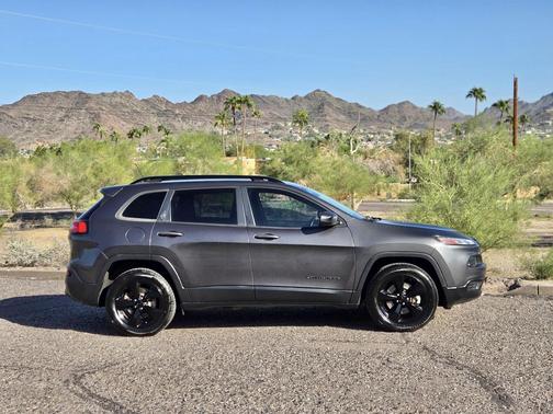 2017 Jeep Cherokee Altitude