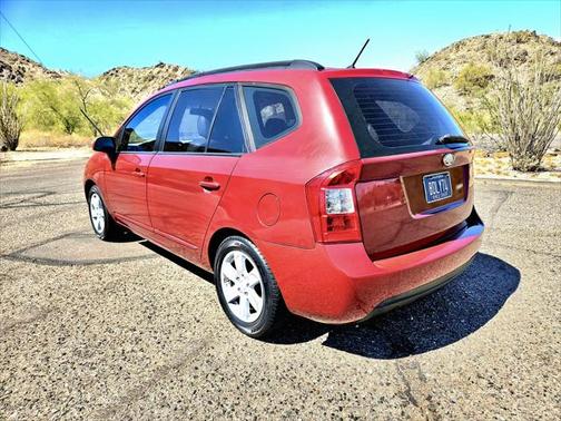 2008 Kia Rondo 4dr Wgn I4 LX