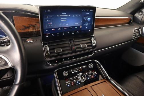 2024 Lincoln Navigator Black Label