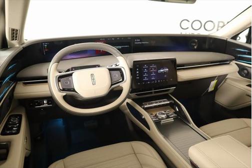 2025 Lincoln Nautilus Reserve