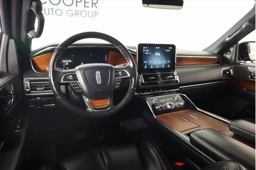2018 Lincoln Navigator Select