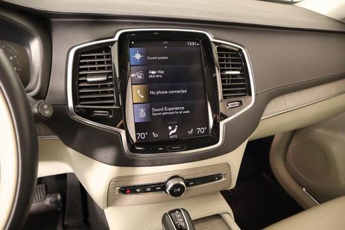 2022 Volvo XC90 T6 Inscription