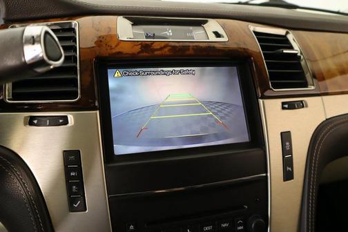 2014 Cadillac Escalade Platinum Edition