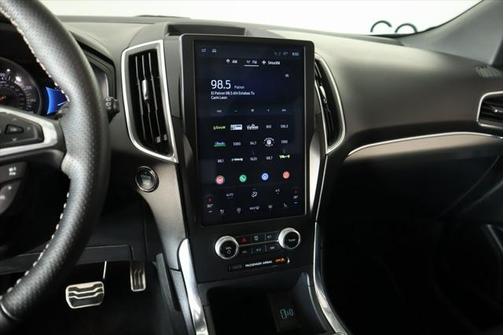 2024 Ford Edge ST