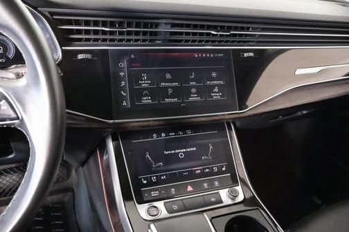 2022 Audi Q8 55 Premium Plus