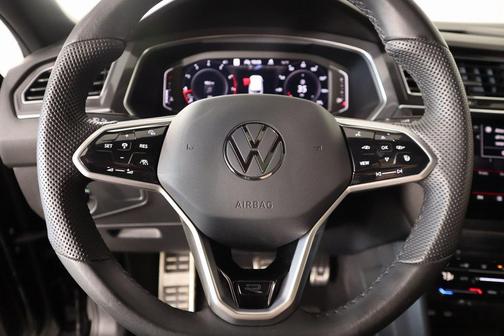 2022 Volkswagen Tiguan 2.0T SEL R-Line 4MOTION