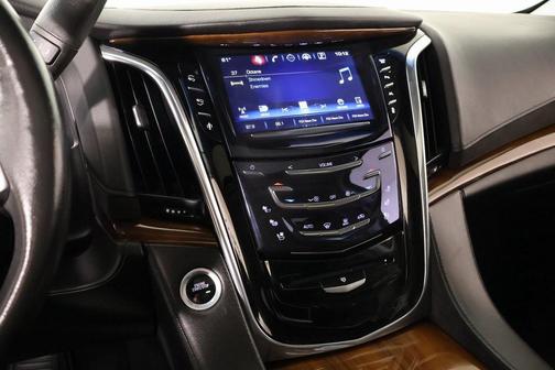 2016 Cadillac Escalade Luxury