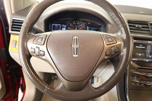 2013 Lincoln MKX Base