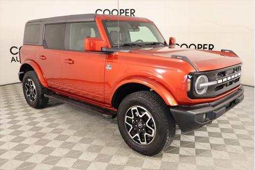 2024 Ford Bronco Outer Banks