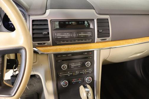 2012 Lincoln MKZ Base
