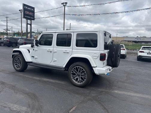 2022 Jeep Wrangler Unlimited 4xe Sahara