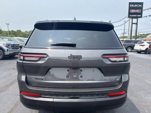 2023 Jeep Grand Cherokee L Laredo