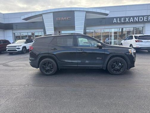 2023 GMC Terrain AT4