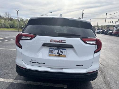 2024 GMC Terrain SLT