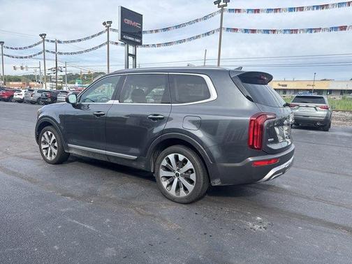 2022 Kia Telluride S