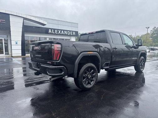 2025 GMC Sierra 2500 AT4