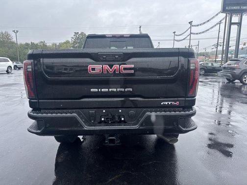 2025 GMC Sierra 2500 AT4